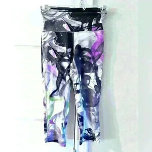 Women’s Lululemon Athletica Purple and Gray Capris- Size 2- EUC